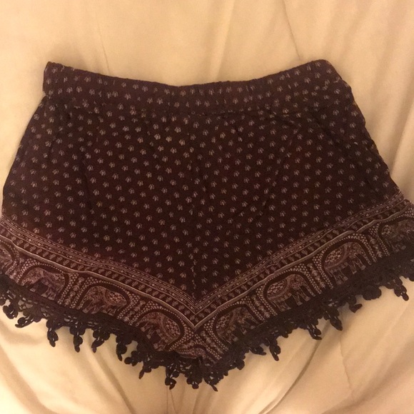 flowy shorts - Picture 2 of 2